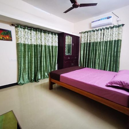 J2 Home Stay - Luxury Homes With Caravan Services Thiruvananthapuram Exteriör bild