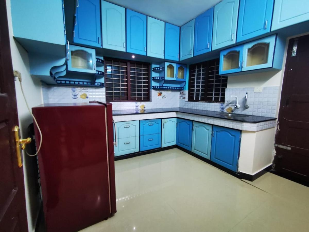 J2 Home Stay - Luxury Homes With Caravan Services Thiruvananthapuram Exteriör bild