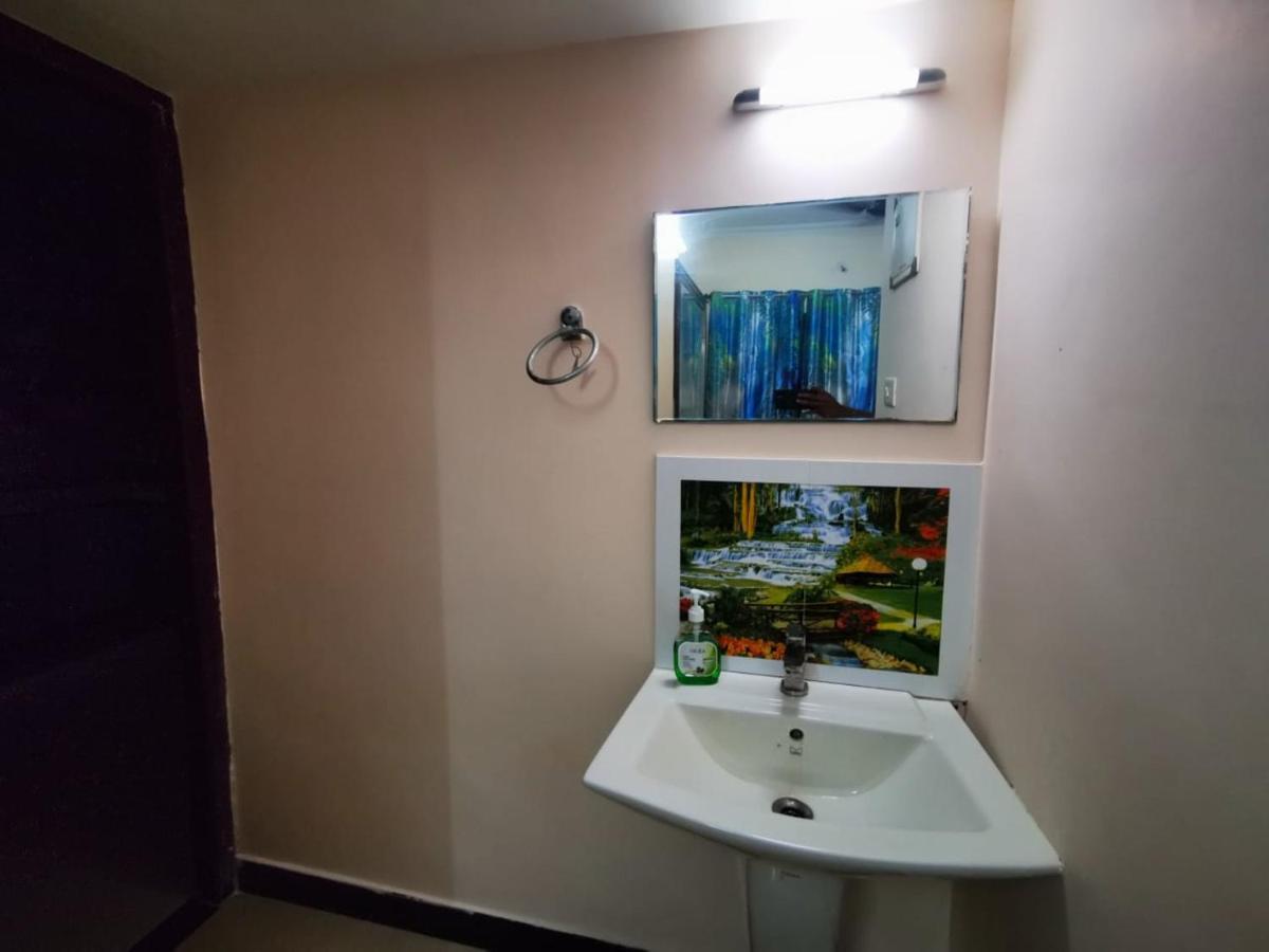 J2 Home Stay - Luxury Homes With Caravan Services Thiruvananthapuram Exteriör bild