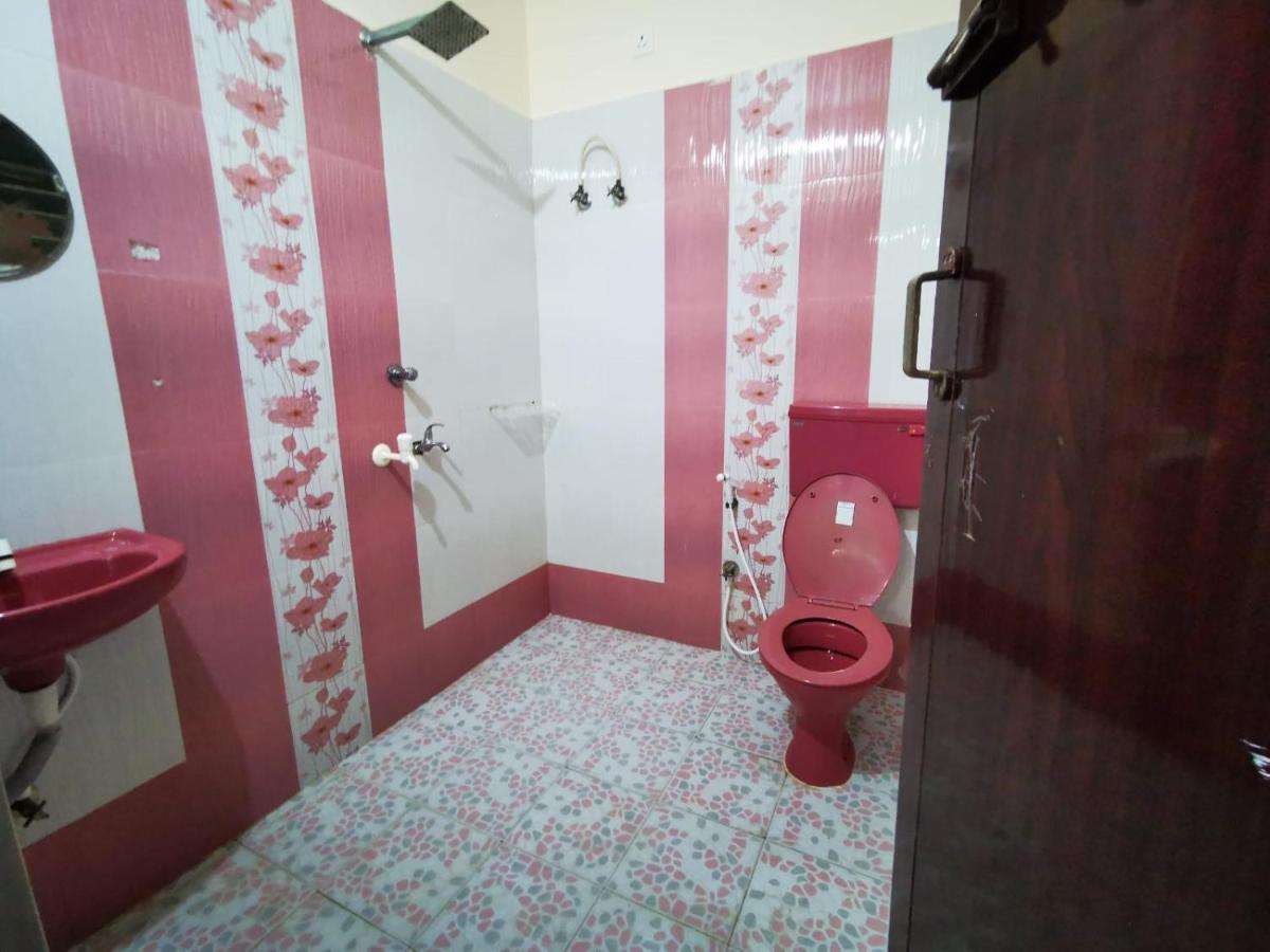 J2 Home Stay - Luxury Homes With Caravan Services Thiruvananthapuram Exteriör bild