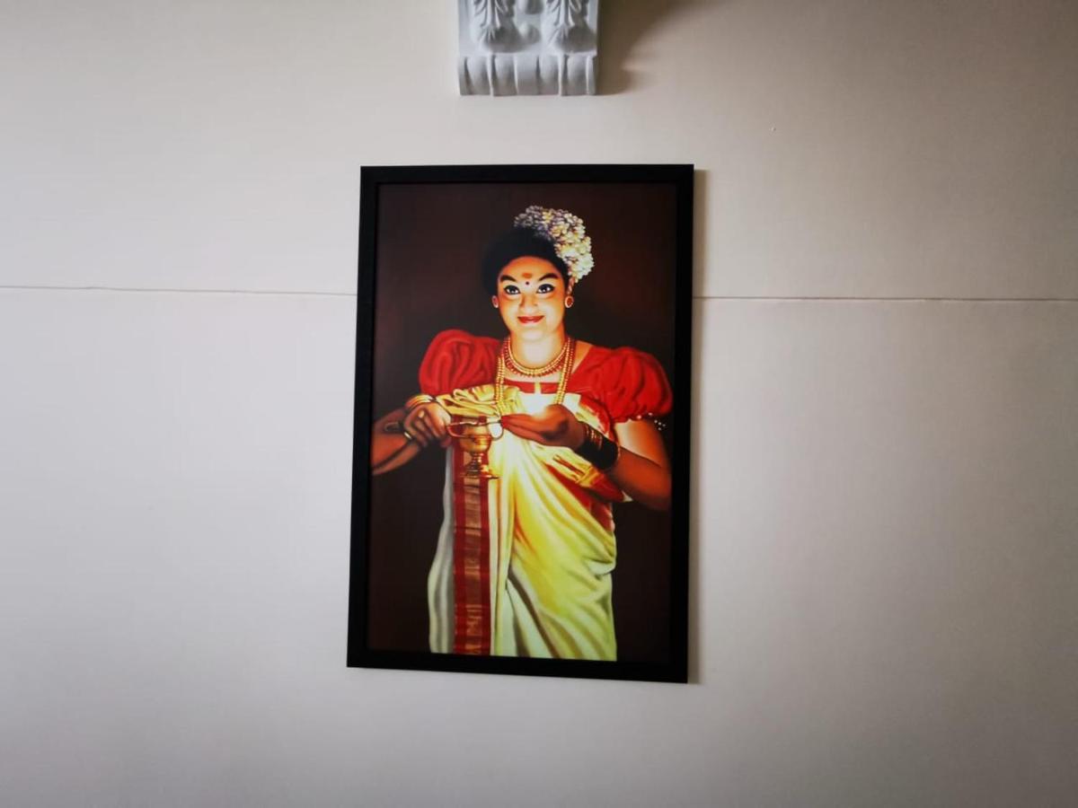 J2 Home Stay - Luxury Homes With Caravan Services Thiruvananthapuram Exteriör bild