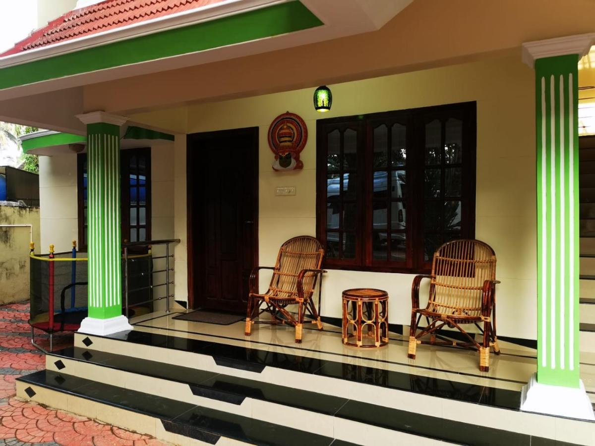 J2 Home Stay - Luxury Homes With Caravan Services Thiruvananthapuram Exteriör bild