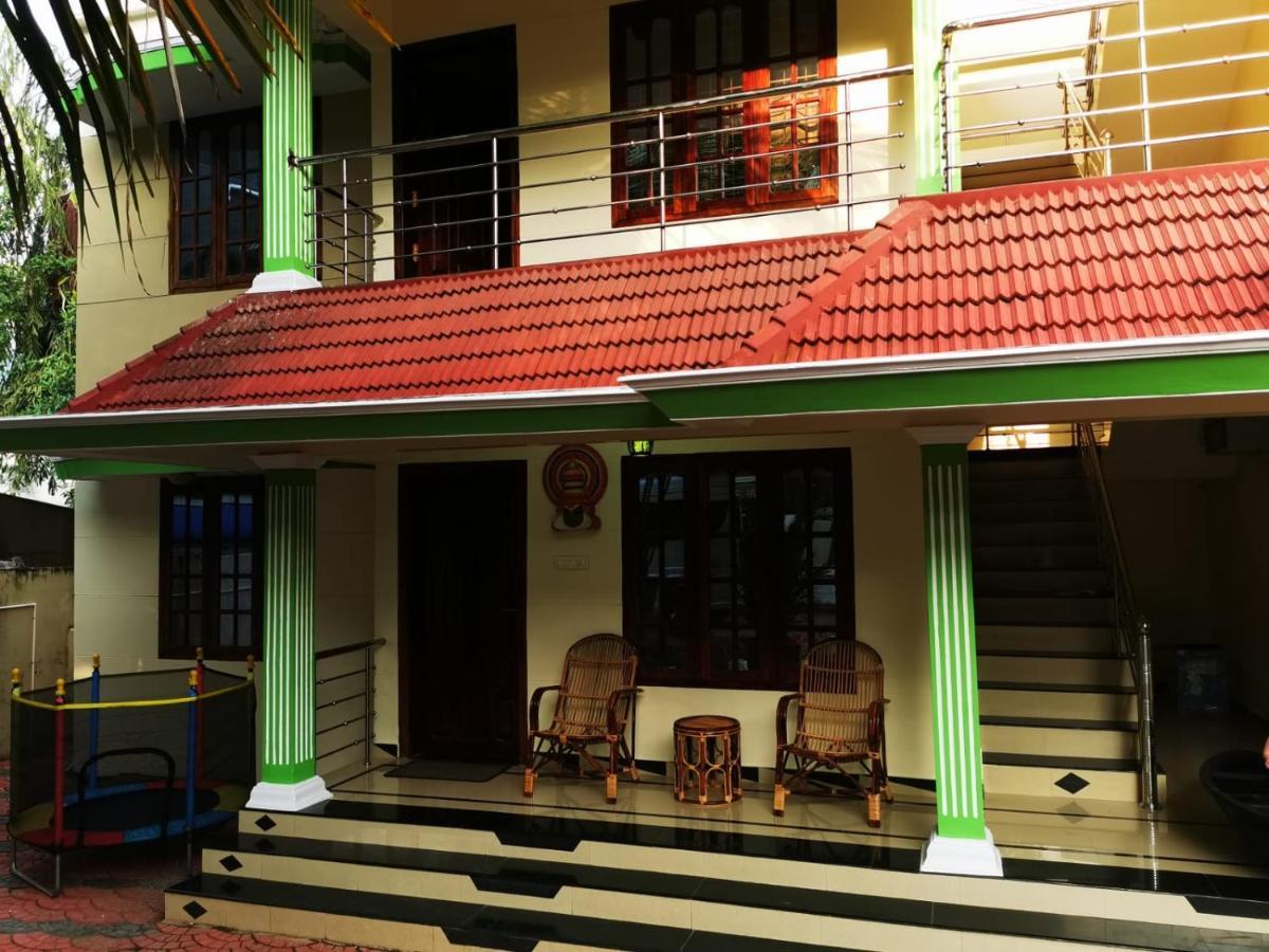 J2 Home Stay - Luxury Homes With Caravan Services Thiruvananthapuram Exteriör bild